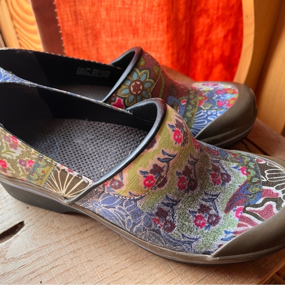 Dansko Shoes - Dansko Multicolor Floral Mules /Clogs All weather material